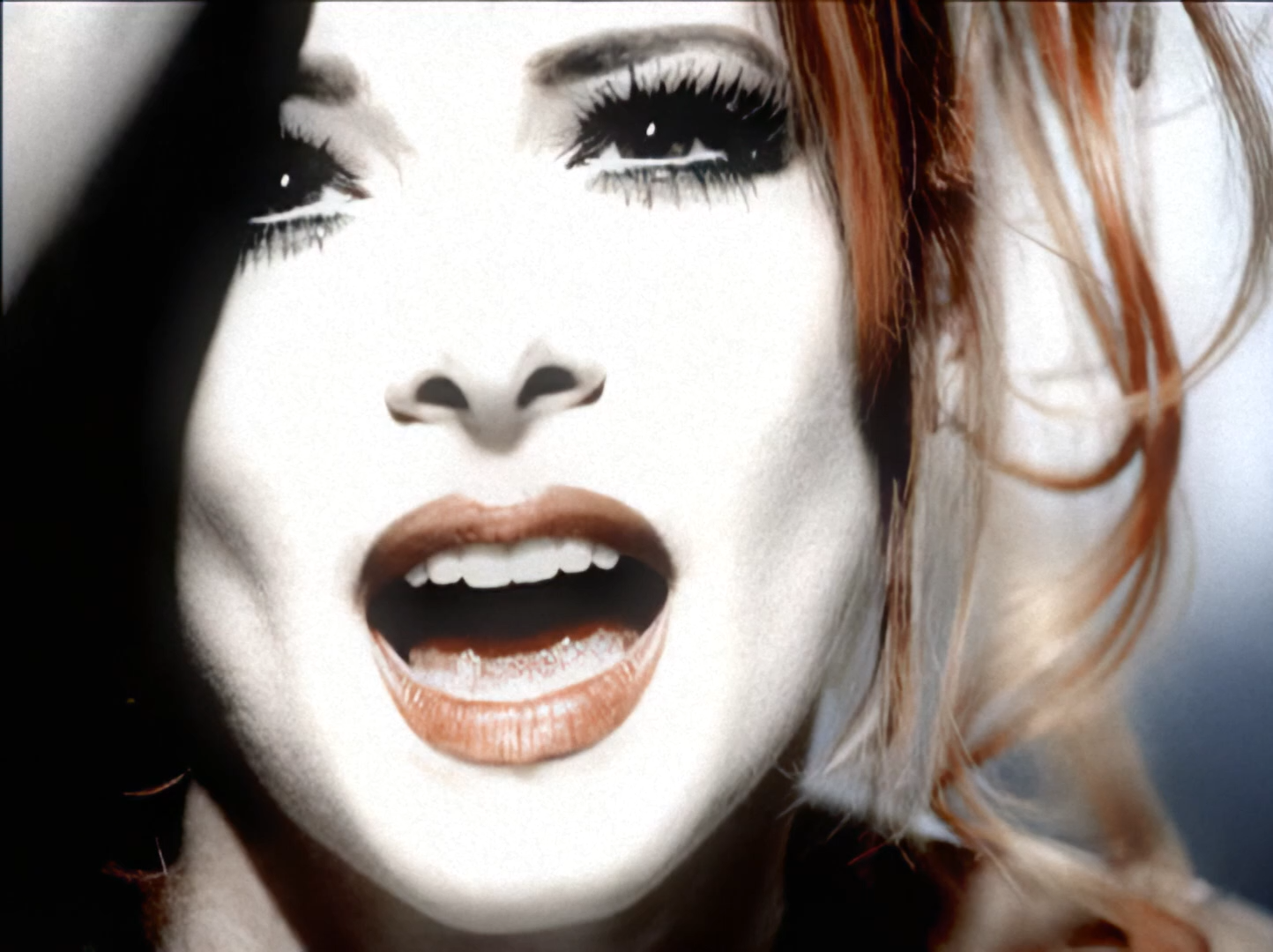 3. L'instant 1080.mkv_snapshot_01.52.040.png