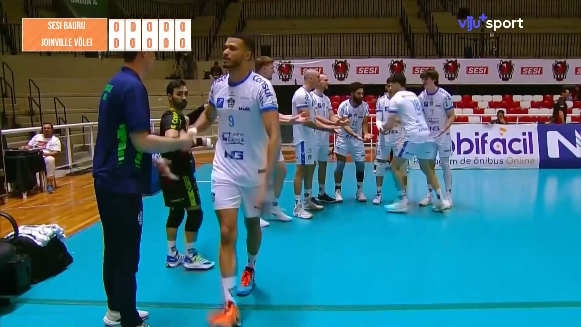 Мужчины. Сези Бауру - Жойнвилль.ts_snapshot_00.02.38.982.jpg