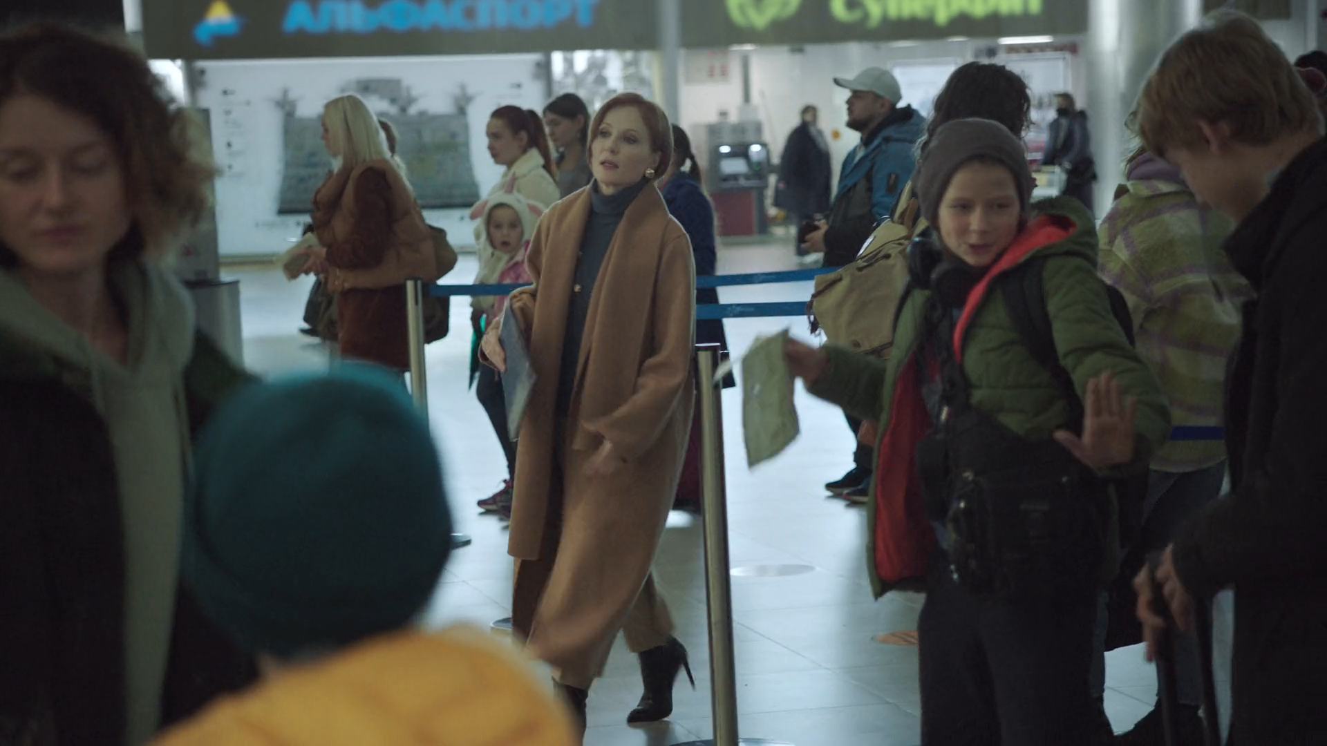 Каникулы2.2022.WEB.1080p-ylnian.mkv_snapshot_00.01.44.826.png
