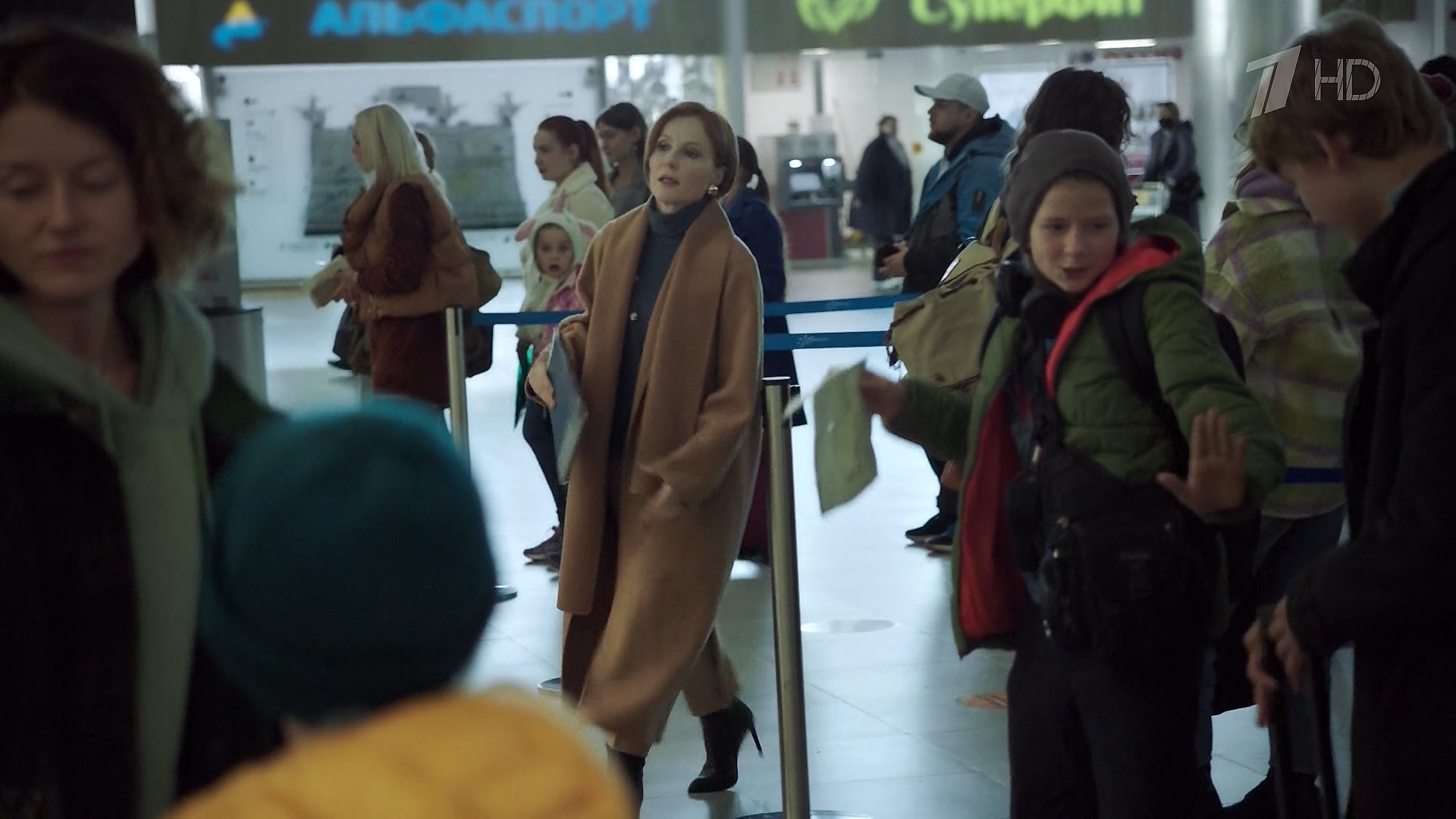 Каникулы2.2022.HDTV.1080i-ylnian.mkv_snapshot_00.01.01.321.png