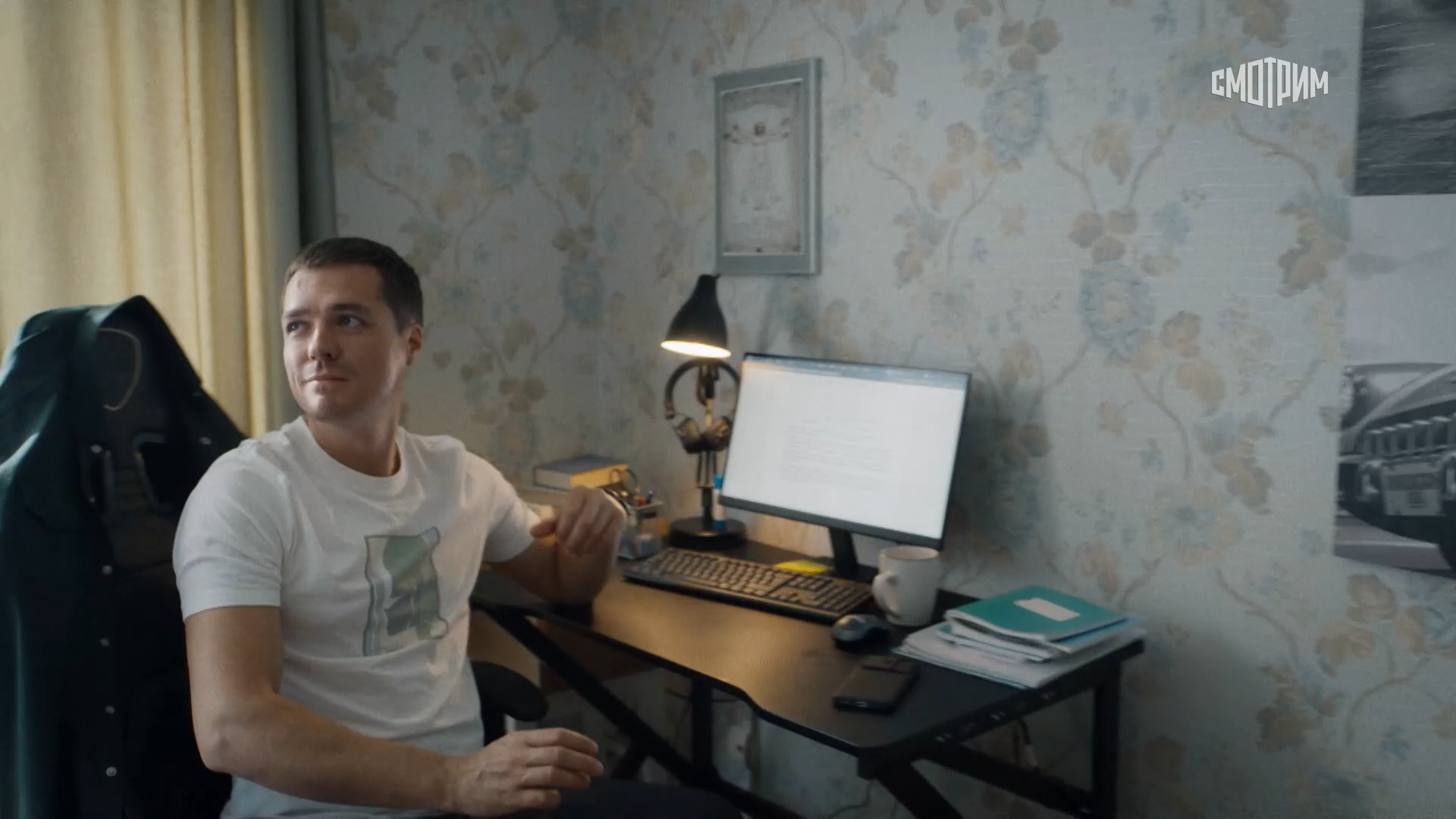 01. Между голосом и эхом.2025.WEB-DL 1080p.Files-x.mkv_snapshot_33.14.png