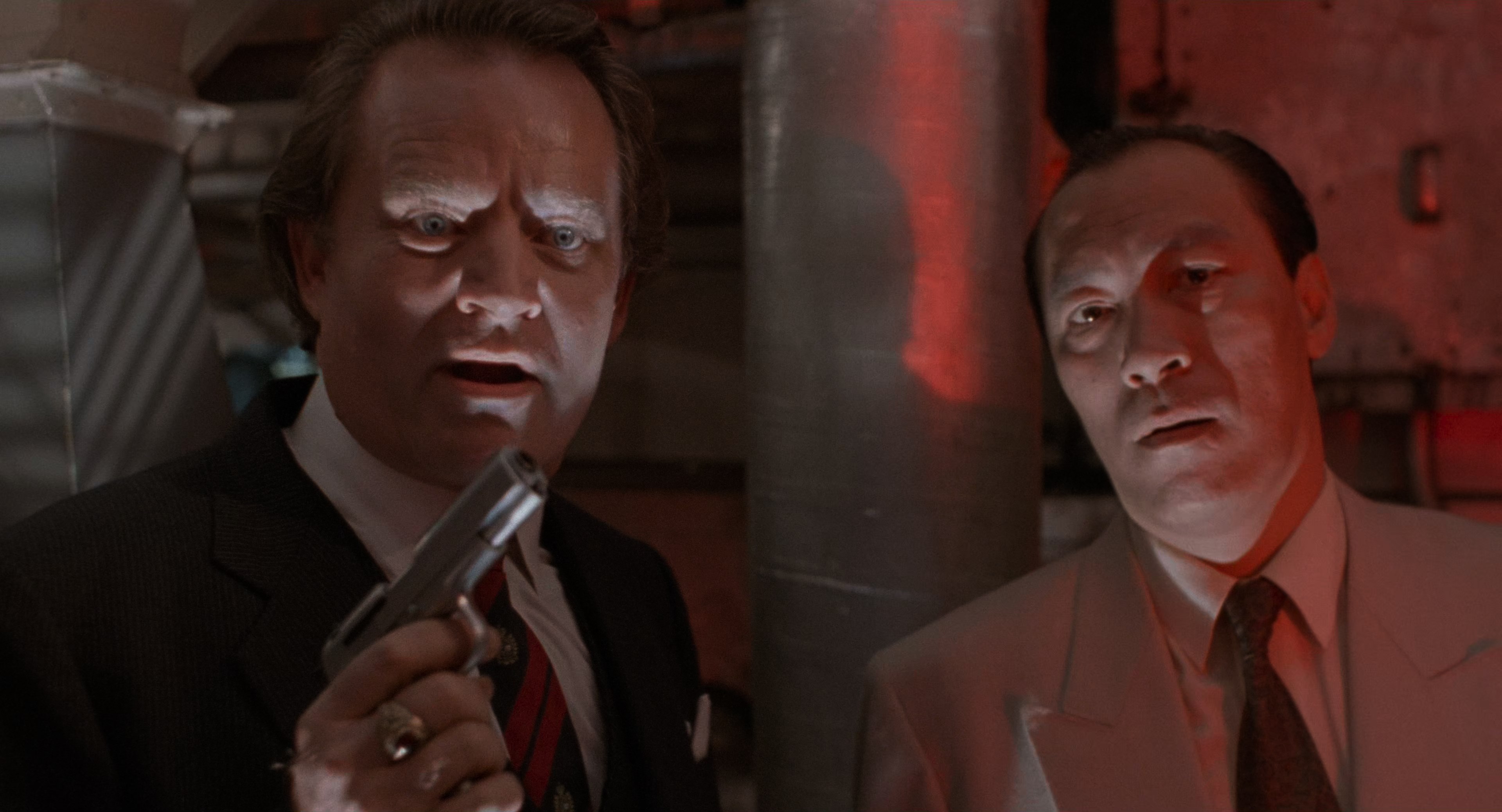 Двойной удар.mkv_snapshot_01.28.40.000.jpg