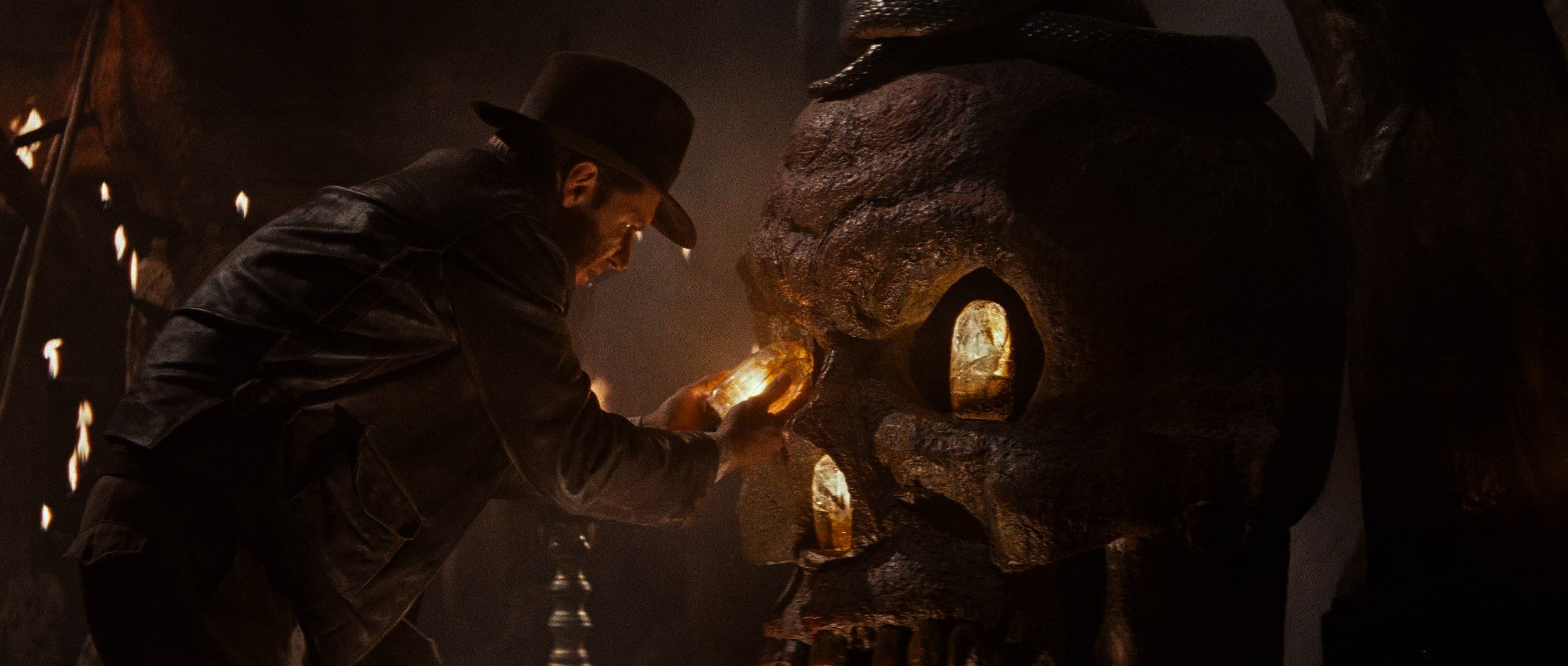 Indiana Jones and the Temple of Doom (1984) BDRip 2160p-NVENC 10 bit [HDR].mkv_snapshot_01.08.24.100.jpg