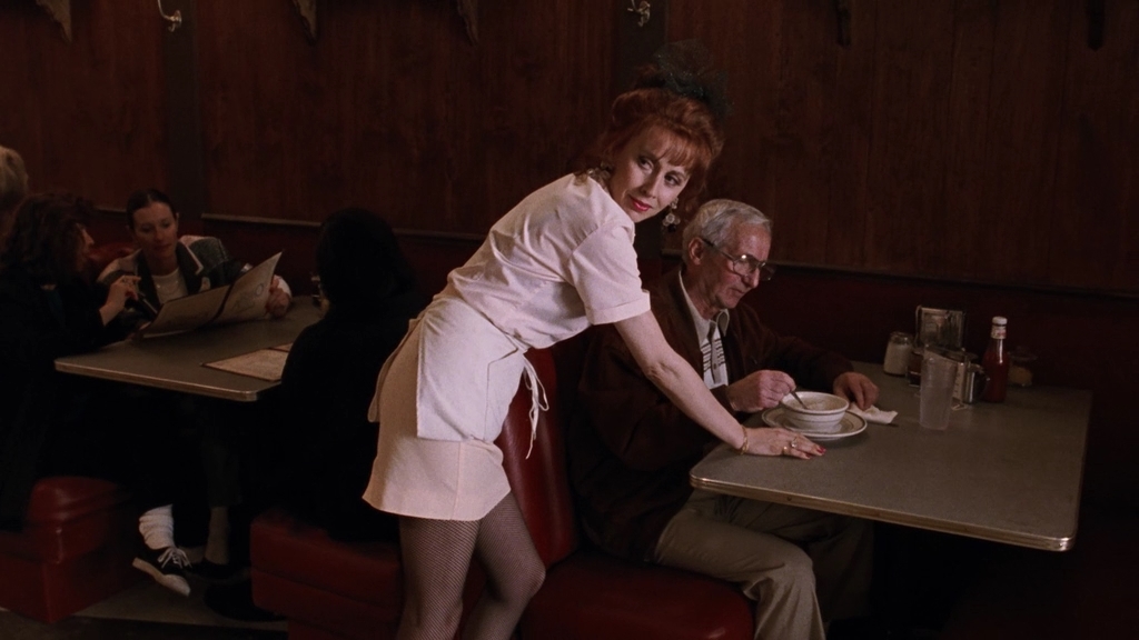 Фрэнки и Джонни.1991.BDRip AVC msltel.mkv_snapshot_00.34.29.842.jpg