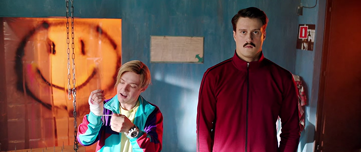 S01.E01.Великий и могучий.avi_snapshot_13.05.png