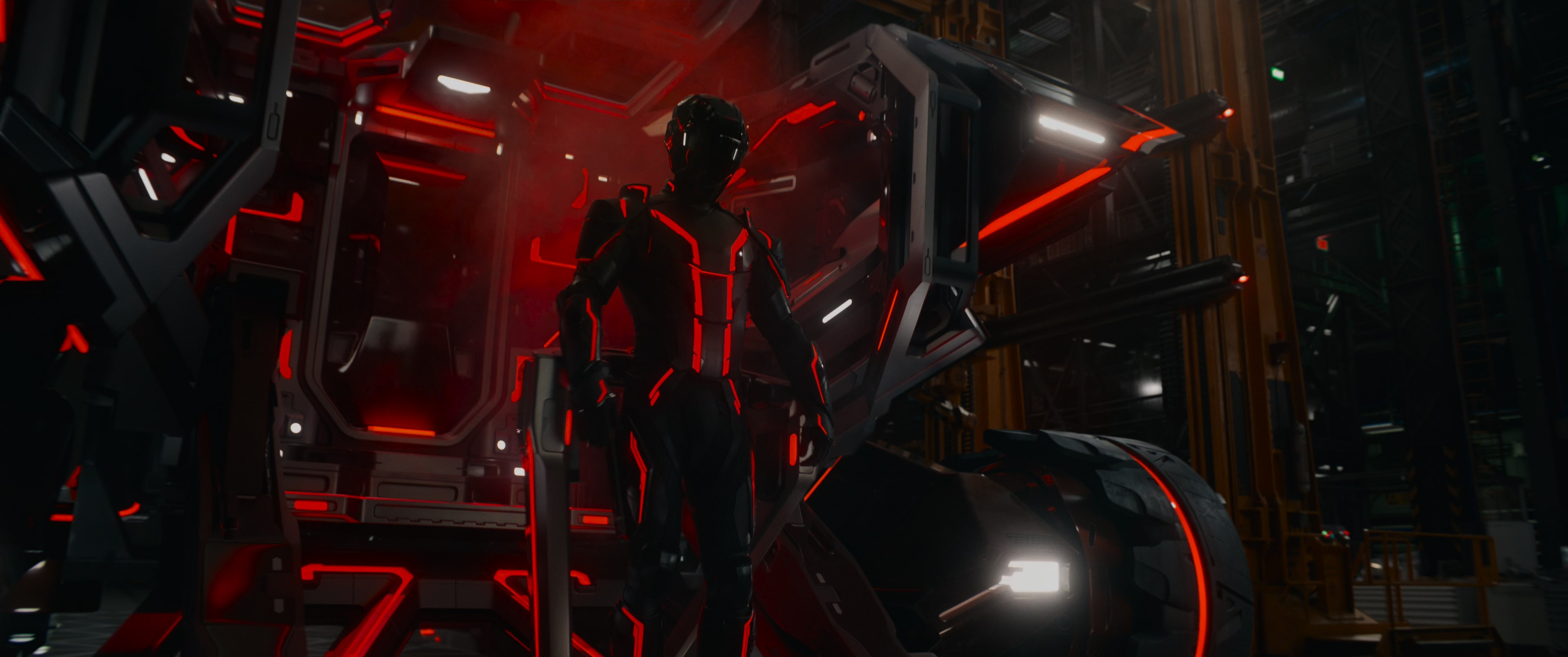 Tron Ares (2025) BDRip 2160p-NVENC 10 bit [HDR].mkv_snapshot_00.12.10.730.jpg
