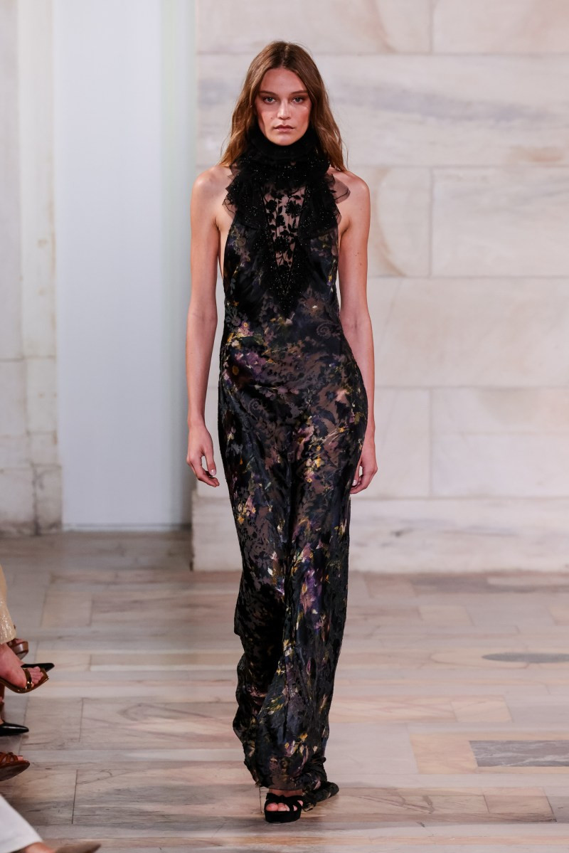 Ralph-Lauren-s25-rtw-runway-MO-032.jpg