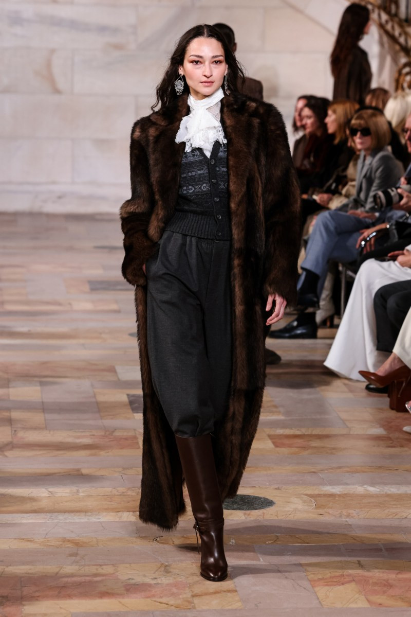 Ralph-Lauren-s25-rtw-runway-MO-021.jpg