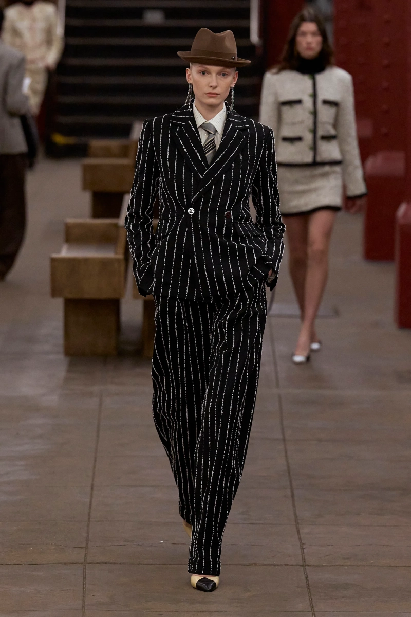 00039-chanel-pre-fall-2026-credit-gorunway.webp