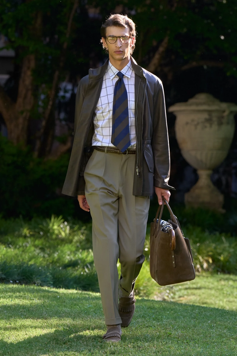 00014-dunhill-spring-2026-menswear-credit-brand.webp