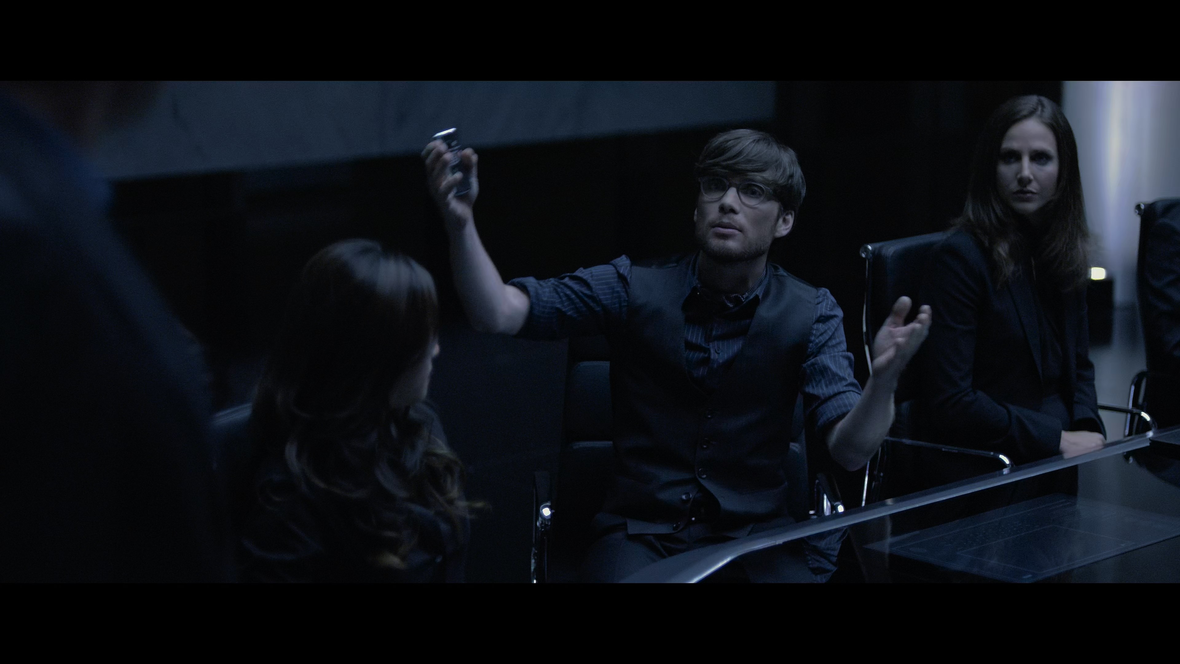 Трон- Наследие.mkv_snapshot_00.12.10.730.jpg