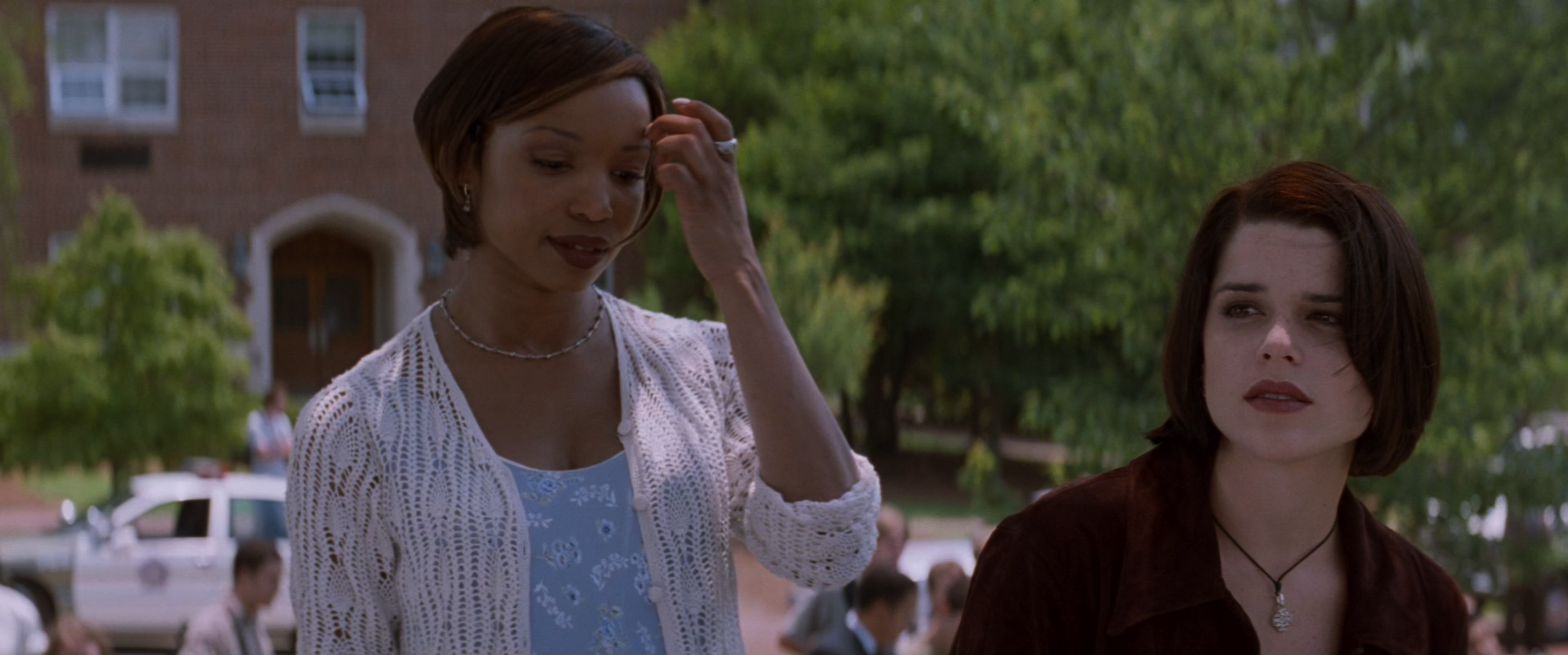 Scream 2 (1997) BDRip 2160p-NVENC 10 bit [HDR].mkv_snapshot_00.21.31.285.jpg