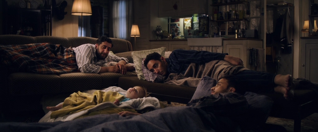 3 турка и 1 младенец.2015.BDRip AVC msltel.mkv_snapshot_00.29.52.145.jpg