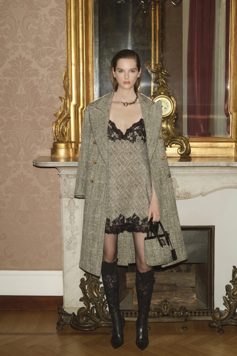 00012-ermanno-scervino-pre-fall-2026-credit-brand.webp