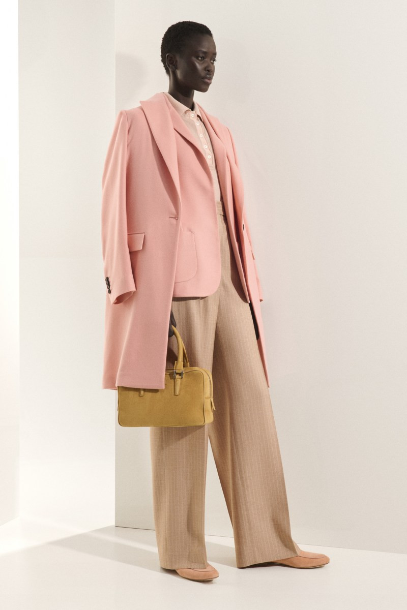 kiton-spring-26-rtw-r-ctsy-002.jpeg