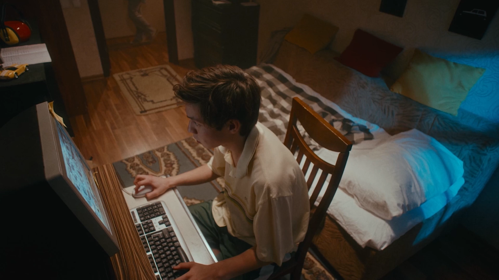 Чёрный двор S01E01 WEB-DL 1080p START 18+.mkv_snapshot_24.18.png