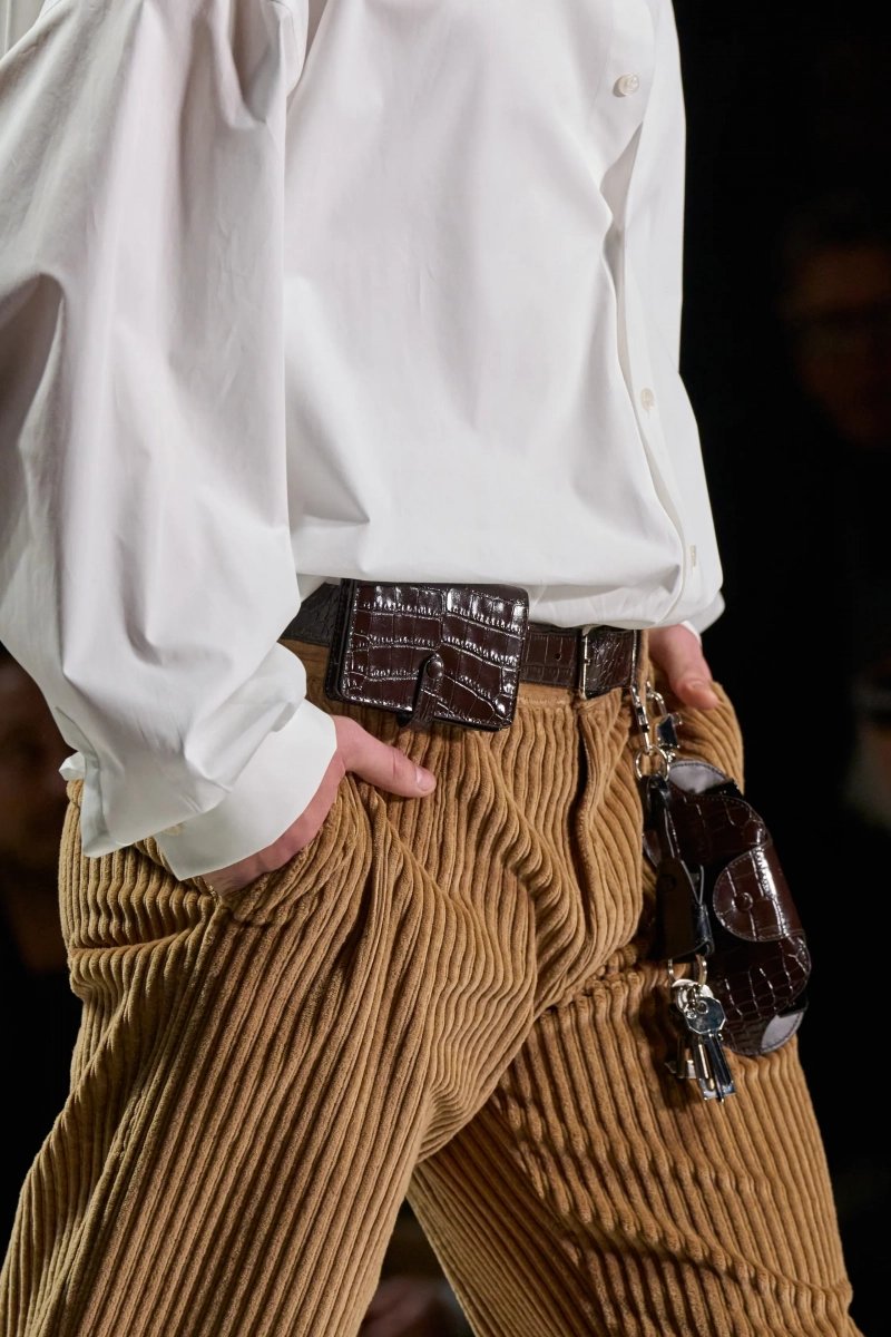 00109-dolce-and-gabbana-fall-2026-menswear-details-credit-gorunway.webp