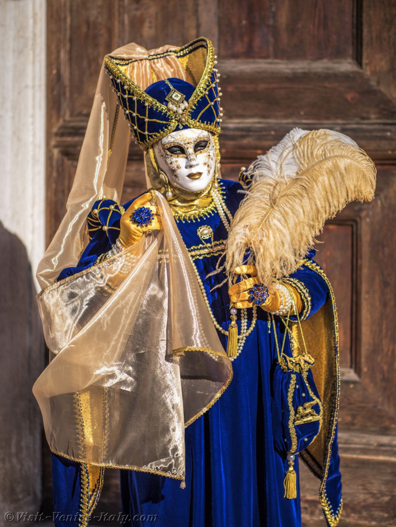 venice-carnival-mask-costume-0579.jpg