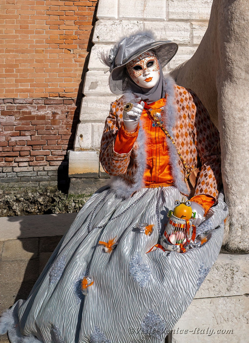 venice-carnival-mask-costume-arsenal-744.jpg