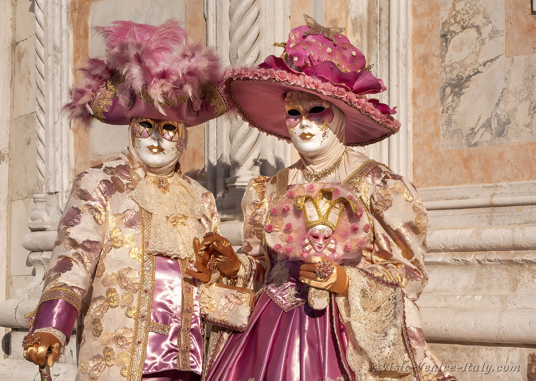 carnival-venice-2024-costume-masks-086.jpg
