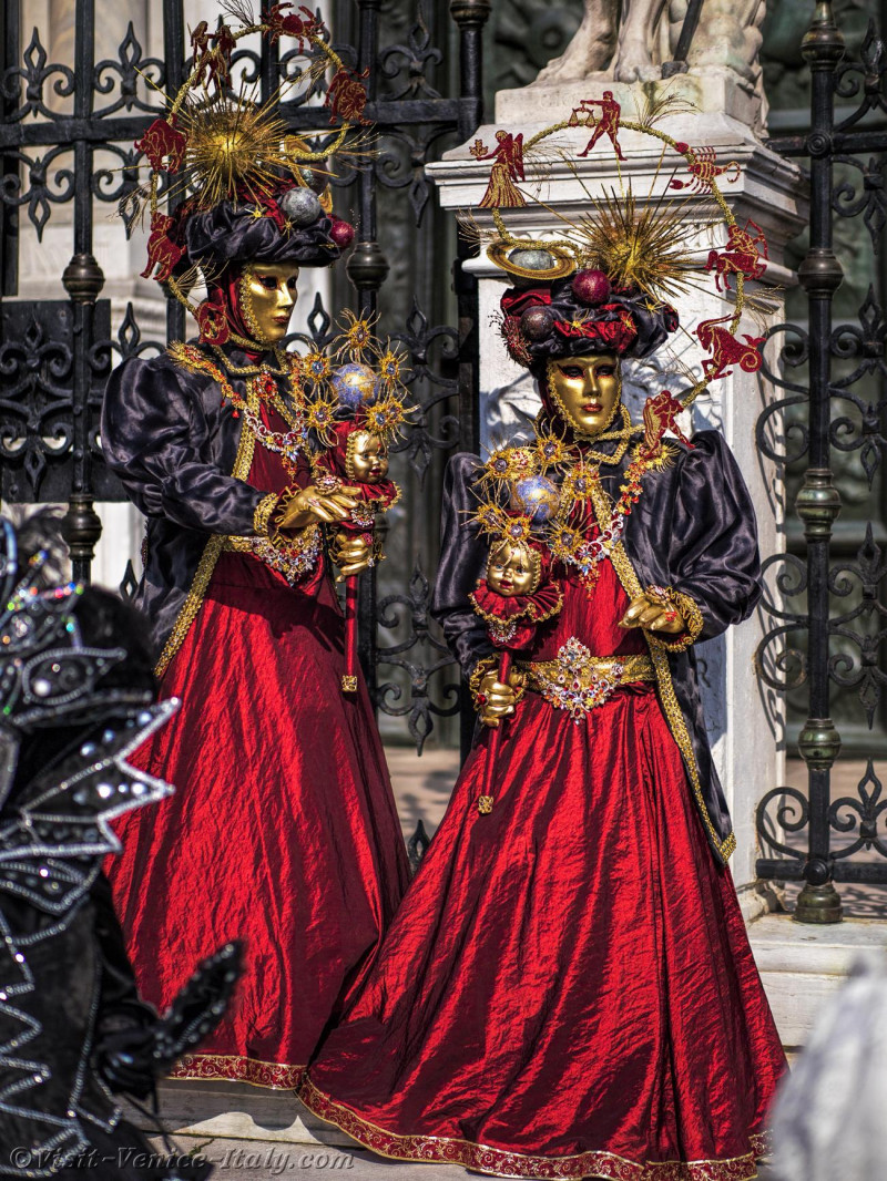 venice-carnival-mask-costume-0428.jpg