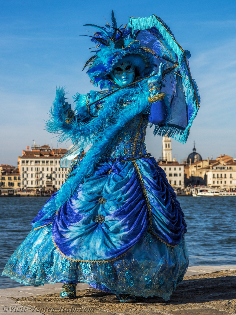 venice-carnival-mask-costume-0693.jpg