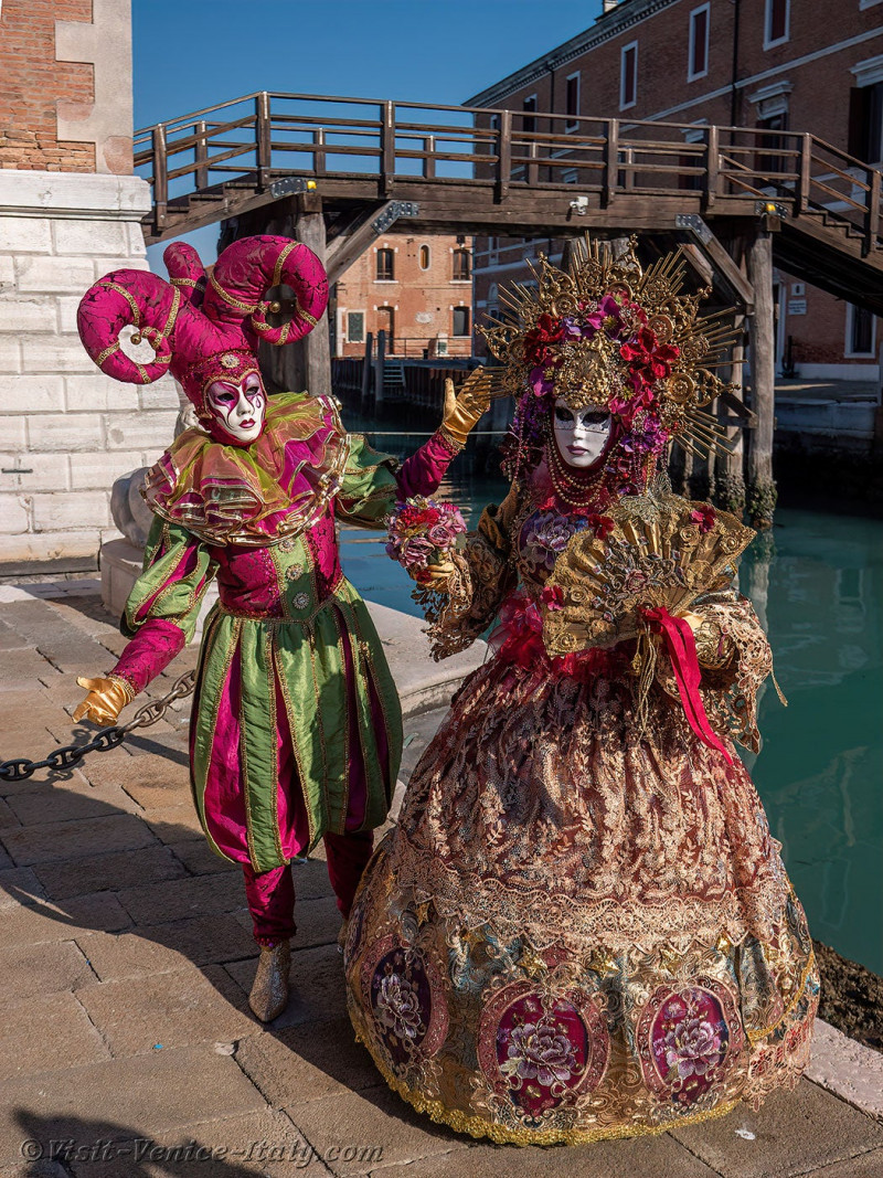 venice-carnival-mask-costume-arsenal-133.jpg