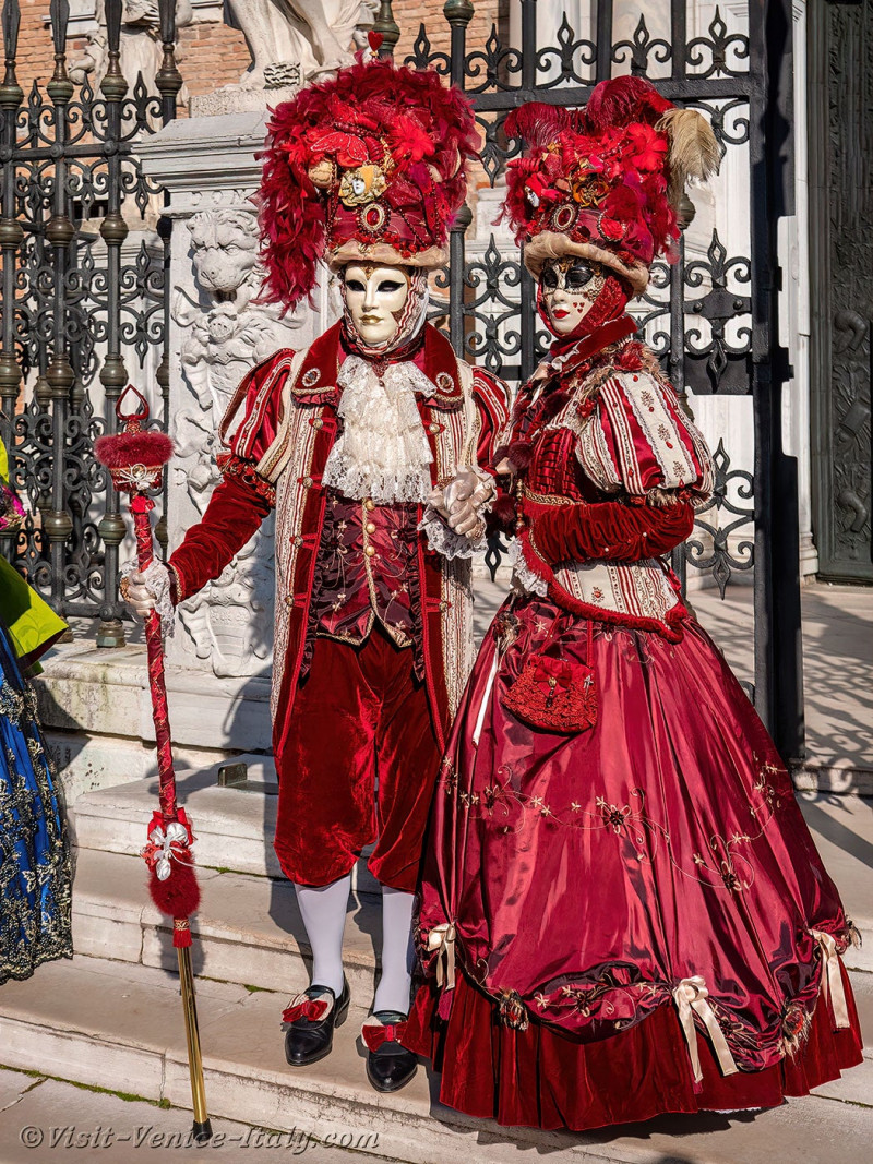 venice-carnival-mask-costume-arsenal-208.jpg