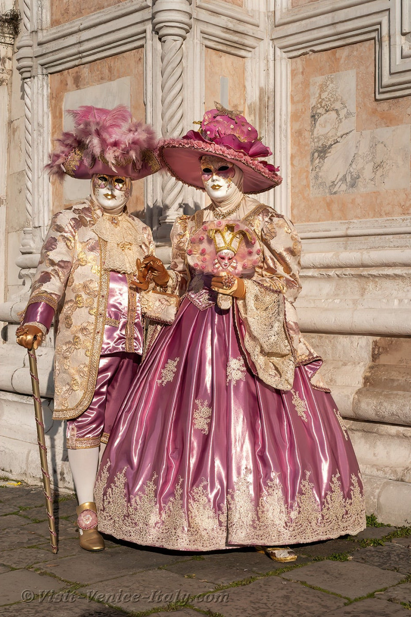 carnival-venice-2024-costume-masks-085.jpg