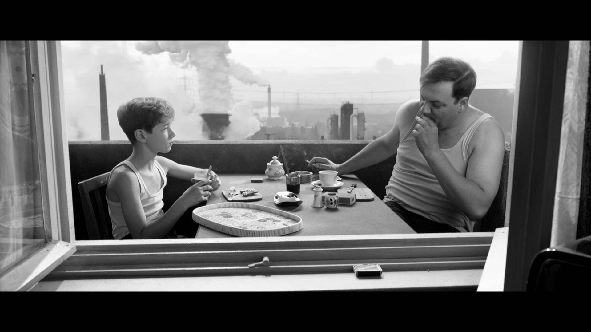 Junges Licht 2016 BDRemux 1080p.mkv_snapshot_01.09.24.png