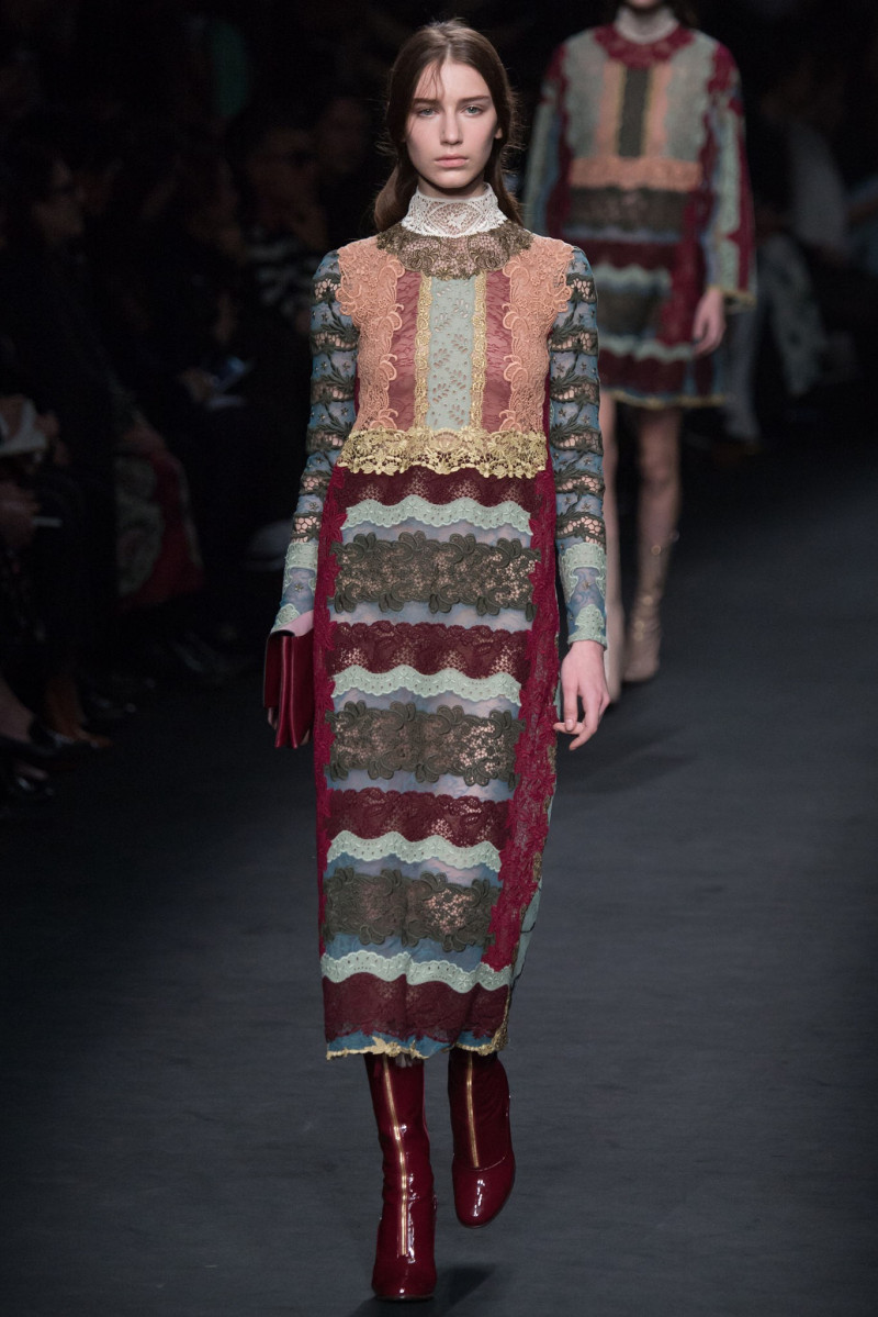 020-valentino.jpg