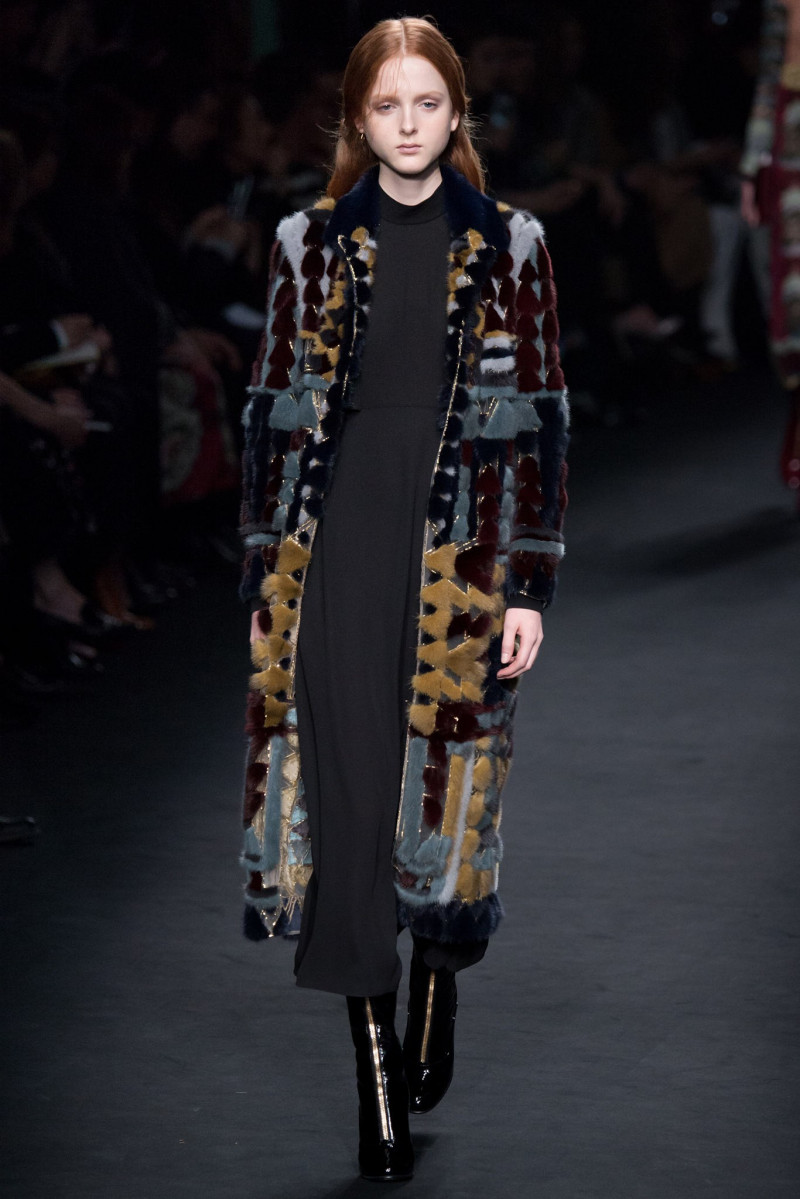 019-valentino.jpg