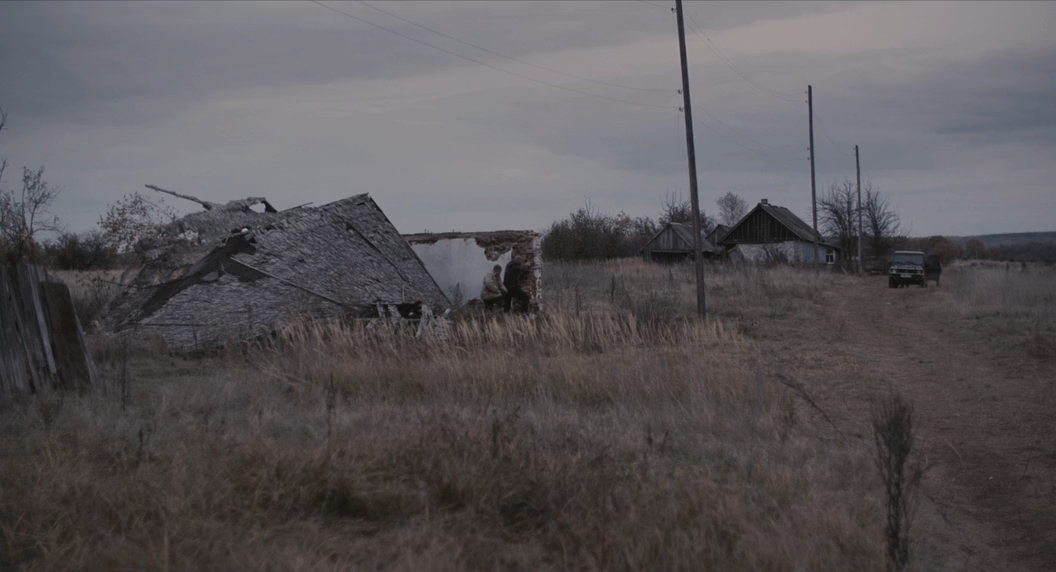 Жить (2010) WEB-DLRip-AVC_ivanes.mkv_snapshot_00.58.24.960.png