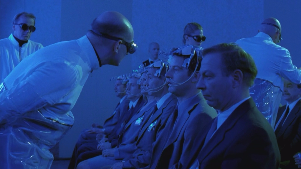 Кодер.2002.BDRip AVC msltel.mkv_snapshot_00.32.46.047.jpg