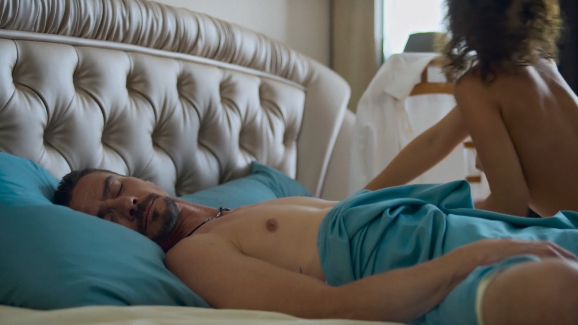 Bim.S02.E18.2023.WEB-DL.1080p.ExKinoRay.mkv_snapshot_01.58.002.jpg