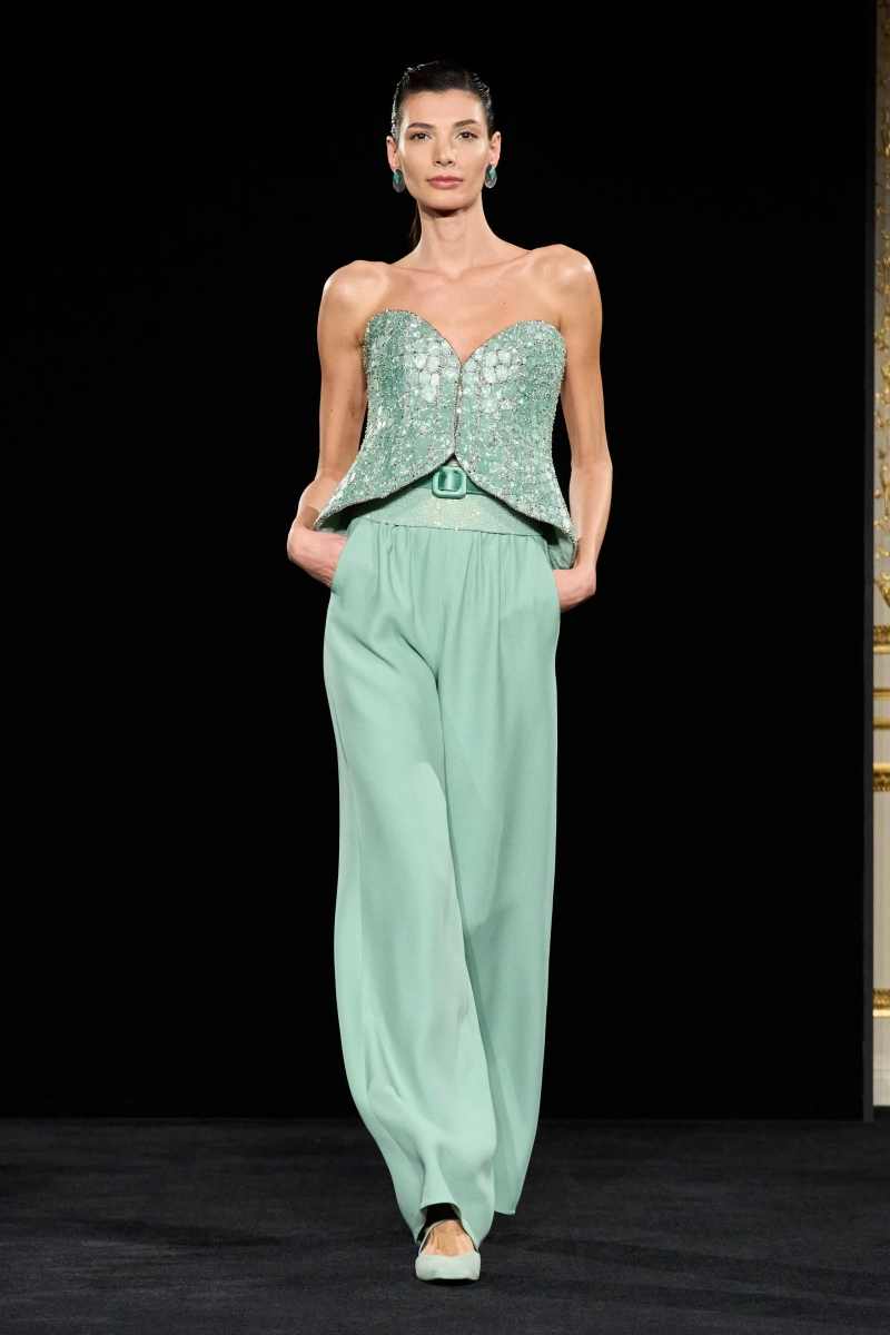 00050-armani-prive-spring-2026-couture-credit-gorunway.webp