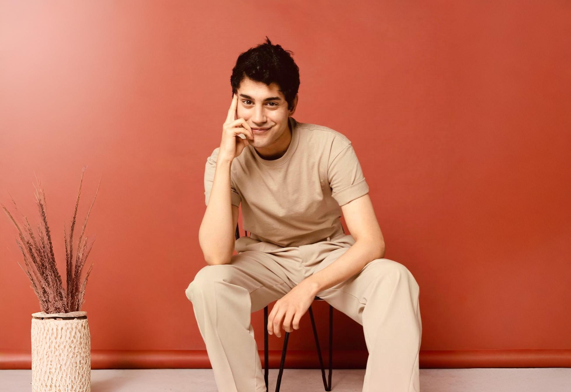 Турецкий актер Ибрагим Йылдыз скончался после травмы от упавшего дерева