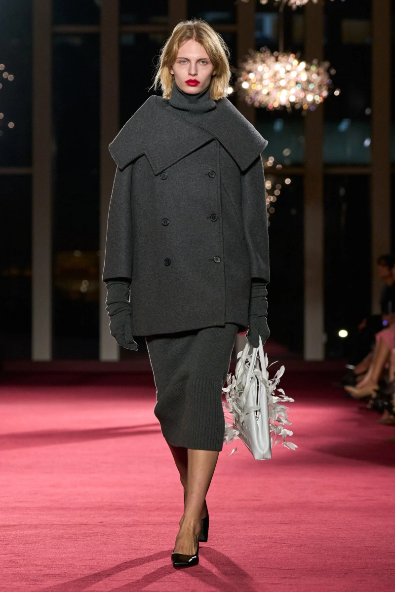 00006-michael-kors-collection-fall-2026-ready-to-wear-credit-gorunway.webp