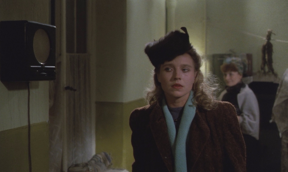 Замужество Марии Браун.1979.BDRip AVC msltel.mkv_snapshot_00.05.20.123.jpg