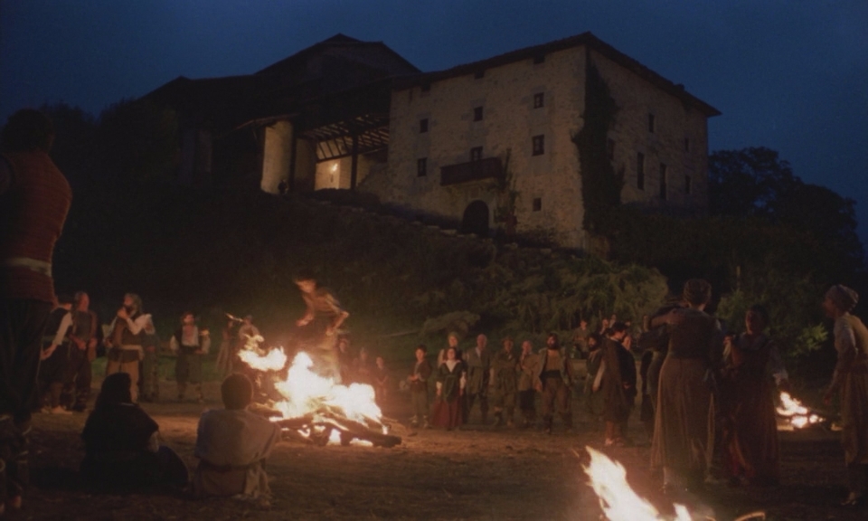 Акеларре.1984.BDRip AVC msltel.mkv_snapshot_00.02.57.799.jpg