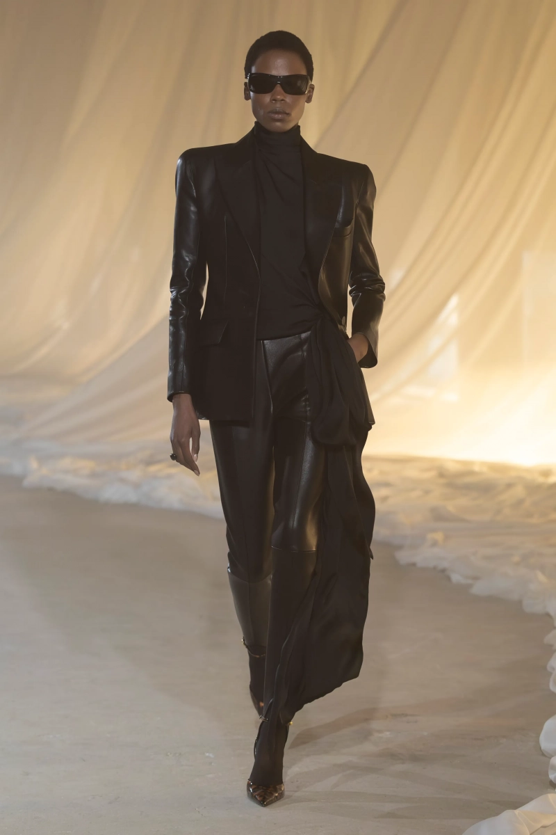 00047-balmain-fall-2026-ready-to-wear-credit-brand.webp