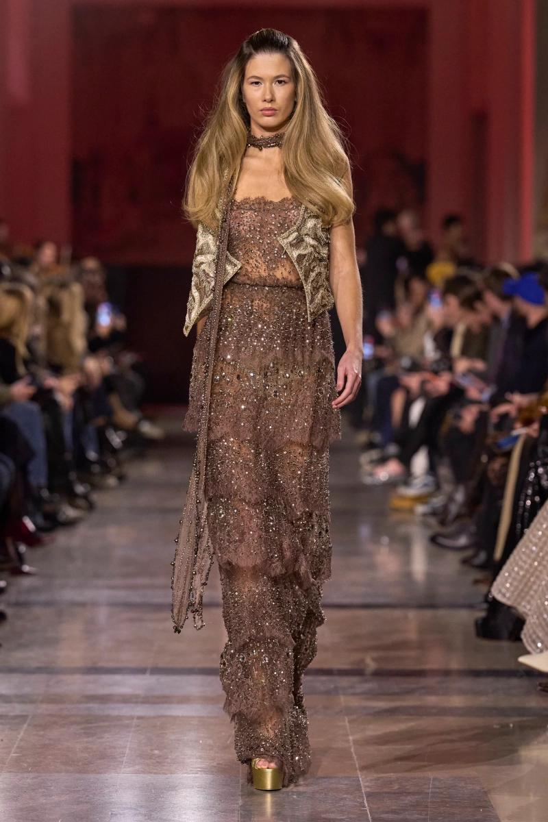 00030-elie-saab-spring-2026-couture-credit-gorunway.webp