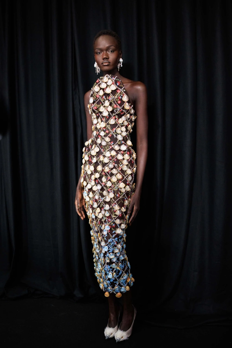 SCHIAPARELLI_COUTURE_SS26_BACKSTAGE_ACIELLESTYLEDUMONDE_014.webp