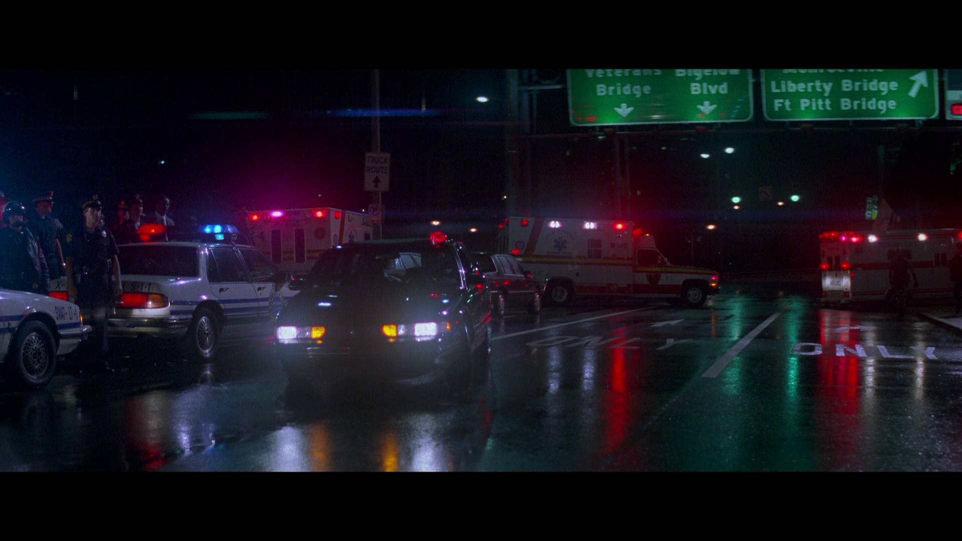 Sudden.Death.1995.Kino Lorber.BDRemux.1080p.mkv_20260307_112027.955.png