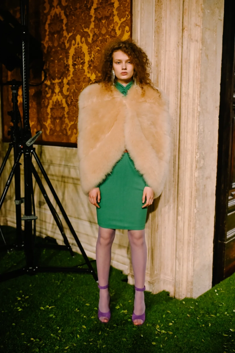 backstage-valentino-fall-26-rtw-GG-010.webp
