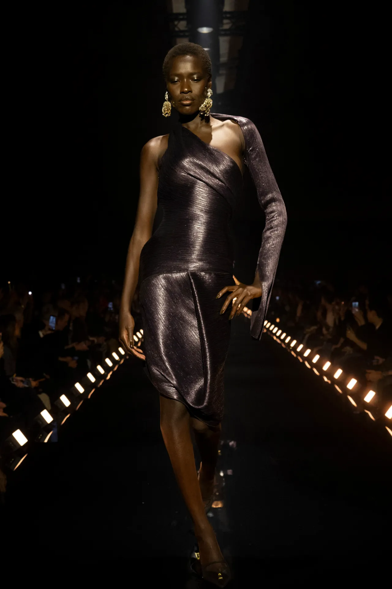 schiaparelli-fall-2026-rtw-pfw-r-ctsy-026.webp