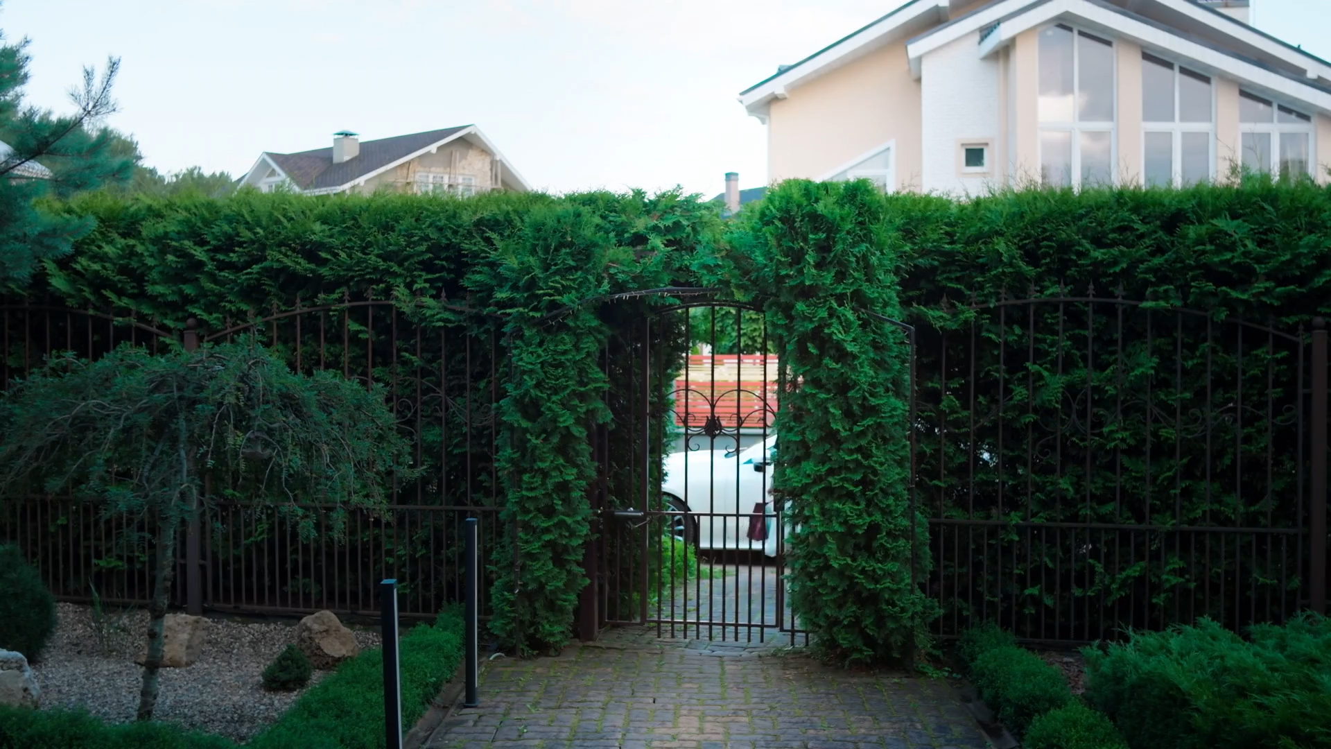  03. Из сердца прочь.2026..WEB-DL 1080p.Files-x_001_26569.png