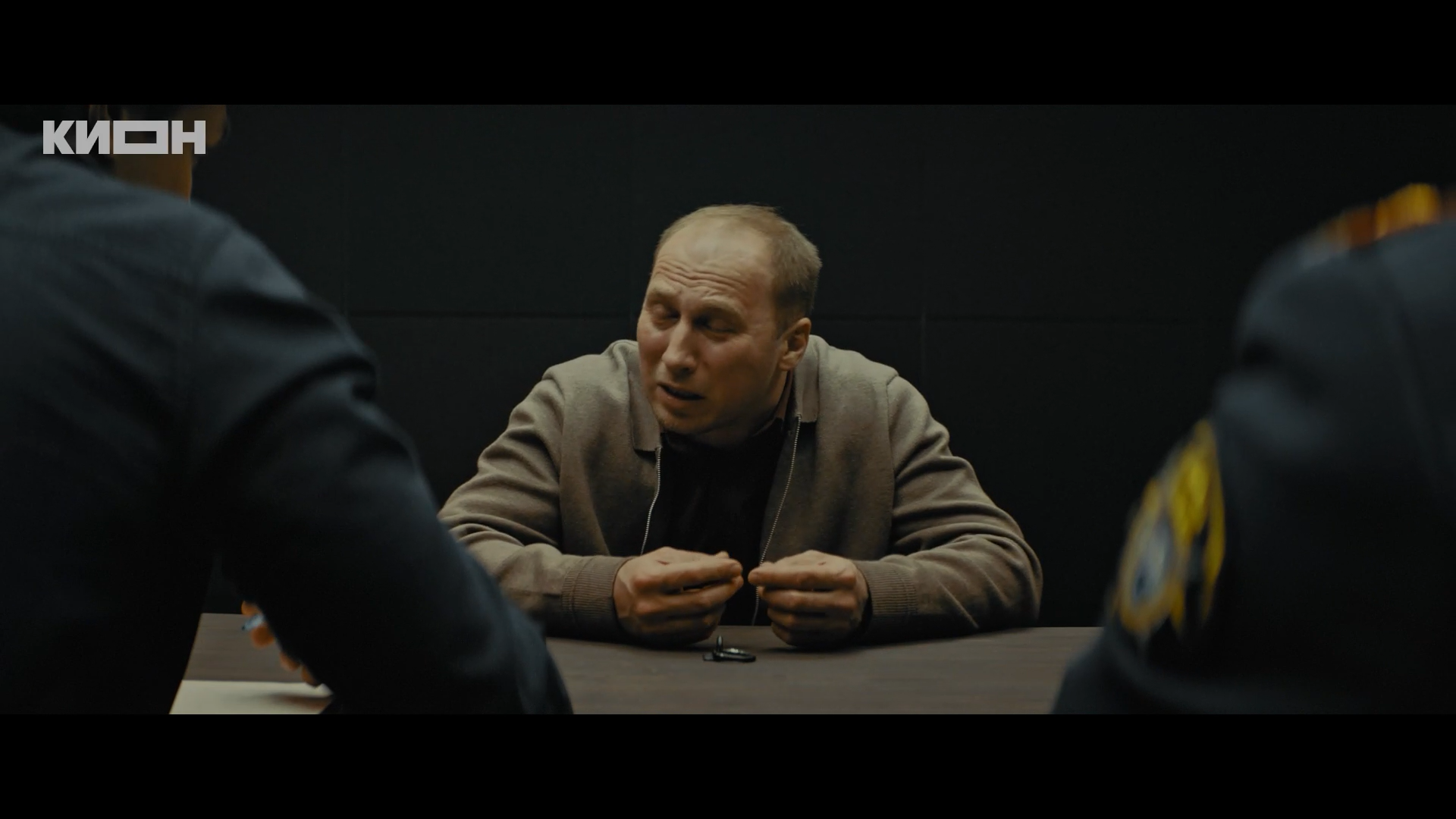 Otpechatki.S01.E01.2025.WEB-DL.1080p.ExKinoRay_001_46692.png