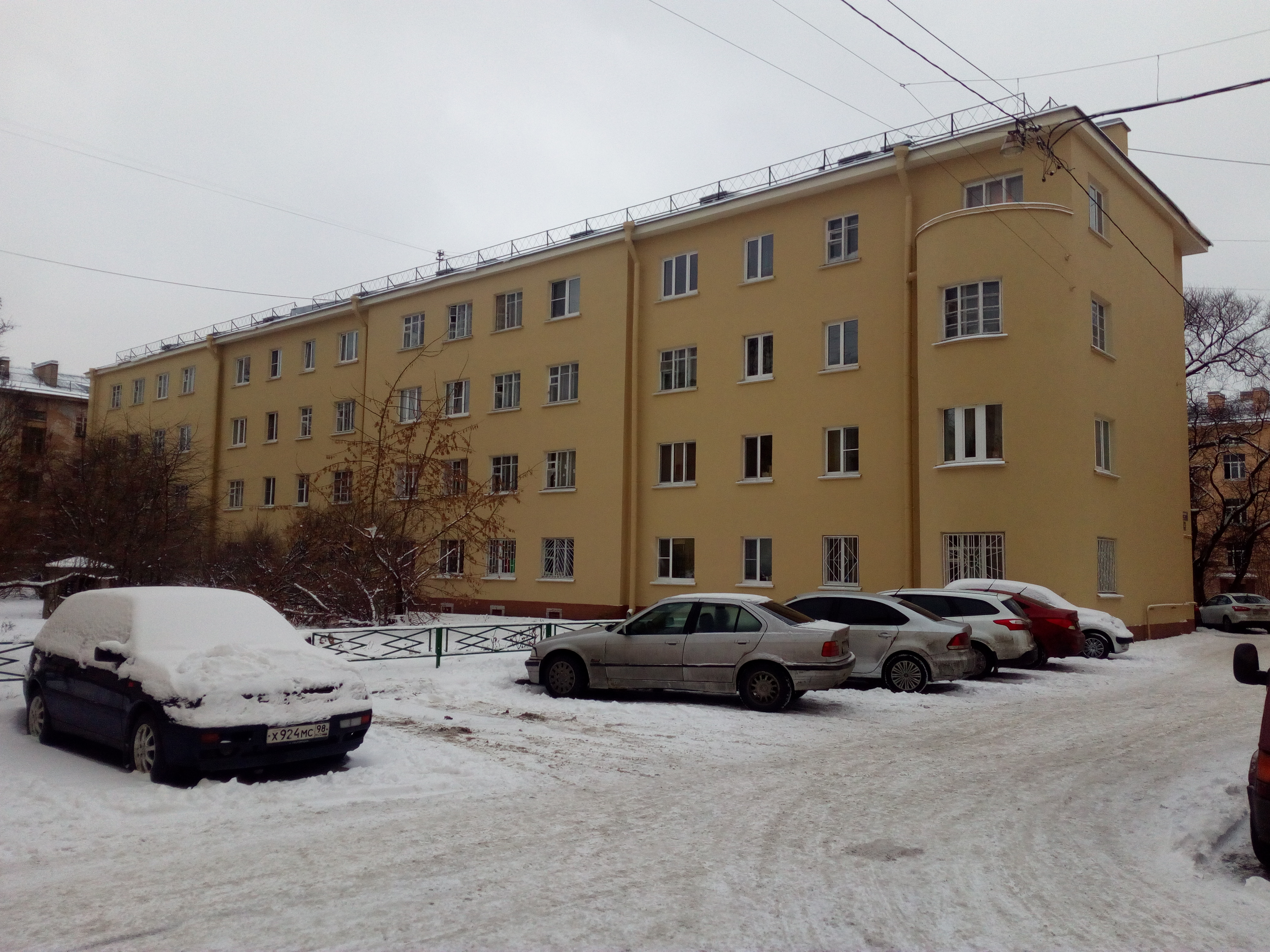 Фарфоровская 24.jpg