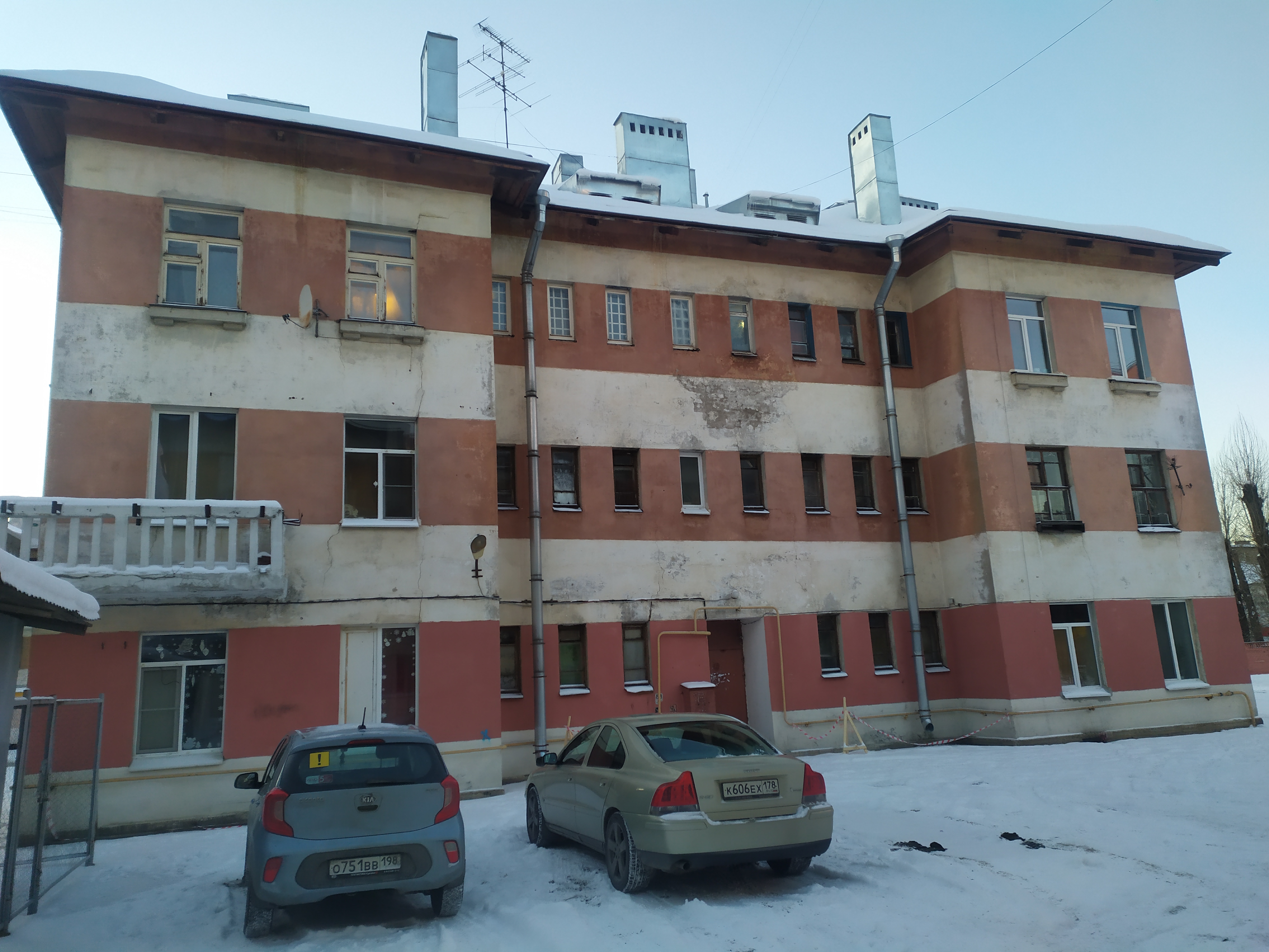 Октябрьская наб. 94к3_3.JPG